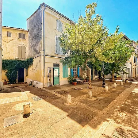 Cosy Ocre * Arles